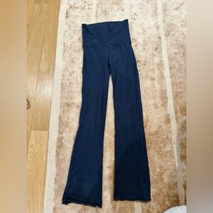 SKIMS Navy Blue Yoga Pants